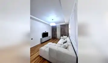 For Rent 60m2 Nonstandard New building Flat Newly renovated. Price: 850$