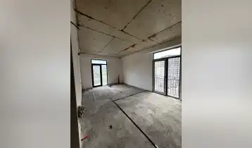For Sale 110m2 Nonstandard New building Flat White frame. Price: 178200$