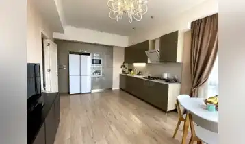 {{ gallery.alt }}