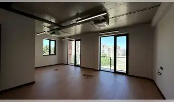 (Auto Translate!) A villa for sale in Bugebi, in a quiet neighborhood, with the best location in the city. 
The villa has three floors and has a terrace.  On the first floor there is an entrance hall, a bathroom and a closed garage.  On the second floor - a fully equipped kitchen and a bright space that can easily be arranged as desired, for a living or working environment. There is also an additional bathroom on the floor.   The third floor includes three separate bedrooms, a bathroom and a wardrobe (storage/storage) space.

 3-storey villa
 3 bathrooms
 Separate kitchen — comfortable and functional
 Garage for 1 car + outdoor parking
 Possibility of cozy courtyard and warm interior

 It should be noted that the villa is ideal for residential and office purposes. This space provides a lot of opportunities. The total area of ​​the villa is 273 m², and the area of ​​the terrace is 45 m². Total amount - 318 m².