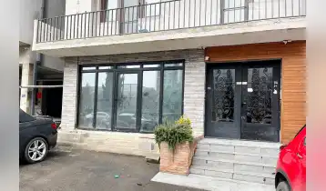 For Rent 90m2 New building Commercial Space (Universal Space) Not renovated. Price: 1250$