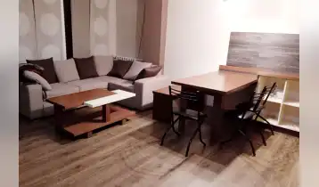 Сдается 80m2 Нестандартный Новостройка Квартира с ремонтом. Цена: 900$