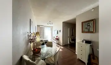 Продается 59m2 Нестандартный Старая постройка Квартира со старым ремонтом. Цена: 129000$