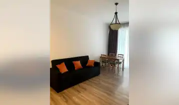 იყიდება 65m2 არასტანდარტული ახალი აშენებული ბინა ახალი რემონტით. ფასი: 154000$