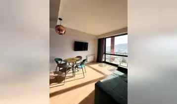 Продается 51m2 Нестандартный Новостройка Квартира с новым ремонтом. Цена: 95000$