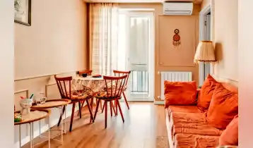 For Sale 52m2 City Old Building Flat Newly renovated. Price: 115000$