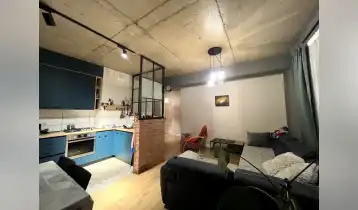 იყიდება 127m2 არასტანდარტული ახალი აშენებული ბინა ახალი რემონტით. ფასი: 265000$