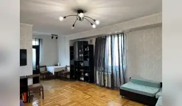 იყიდება 72m2 ყავლაშვილის ძველი აშენებული ბინა რემონტით. ფასი: 86000$