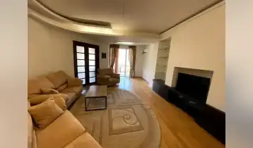 Продается 106m2 Нестандартный Новостройка Квартира с новым ремонтом. Цена: 230000$