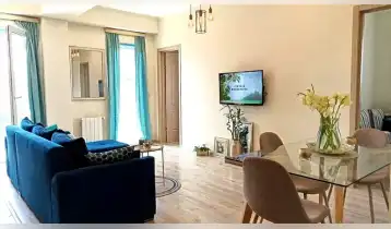 Продается 75m2 Нестандартный Новостройка Квартира с новым ремонтом. Цена: 125000$