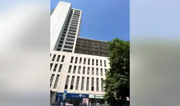 იყიდება 148m2 არასტანდარტული ახალი აშენებული ბინა თეთრი კარკასი. ფასი: 234000$