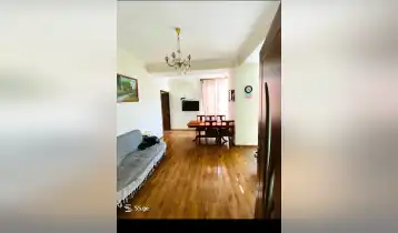 იყიდება 57m2 არასტანდარტული ახალი აშენებული ბინა ძველი რემონტით. ფასი: 110000$