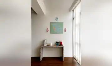 {{ gallery.alt }}