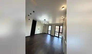 For Sale 103m2 Nonstandard New building Flat Newly renovated. Price: 210000$