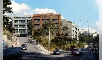 იყიდება 119m2 არასტანდარტული მშენებარე ბინა თეთრი კარკასი. ფასი: 257000$