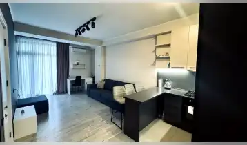 იყიდება 52m2 არასტანდარტული ახალი აშენებული ბინა ახალი რემონტით. ფასი: 89000$