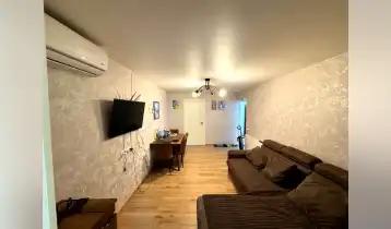 For Sale 59m2 Khrushchov Old Building Flat Newly renovated. Price: 118000$