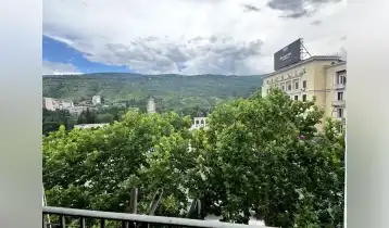For Sale 105m2 Nonstandard Old Building Flat Not renovated. Price: 320000$