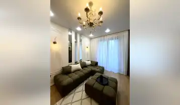 Продается 70m2 Нестандартный Новостройка Квартира с новым ремонтом. Цена: 163000$