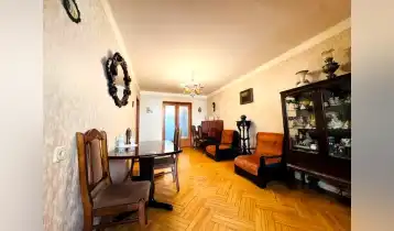 For Sale 60m2 City Old Building Flat Old renovated. Price: 103000$