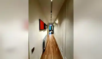 {{ gallery.alt }}