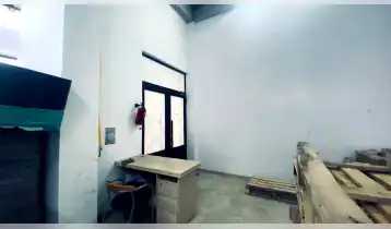{{ gallery.alt }}
