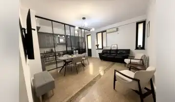 იყიდება 115m2 არასტანდარტული ახალი აშენებული ბინა ახალი რემონტით. ფასი: 280000$