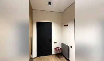 {{ gallery.alt }}