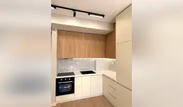 Продается 60m2 Нестандартный Новостройка Квартира с новым ремонтом. Цена: 115000$