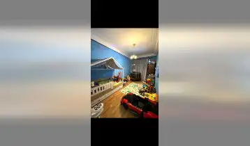 {{ gallery.alt }}